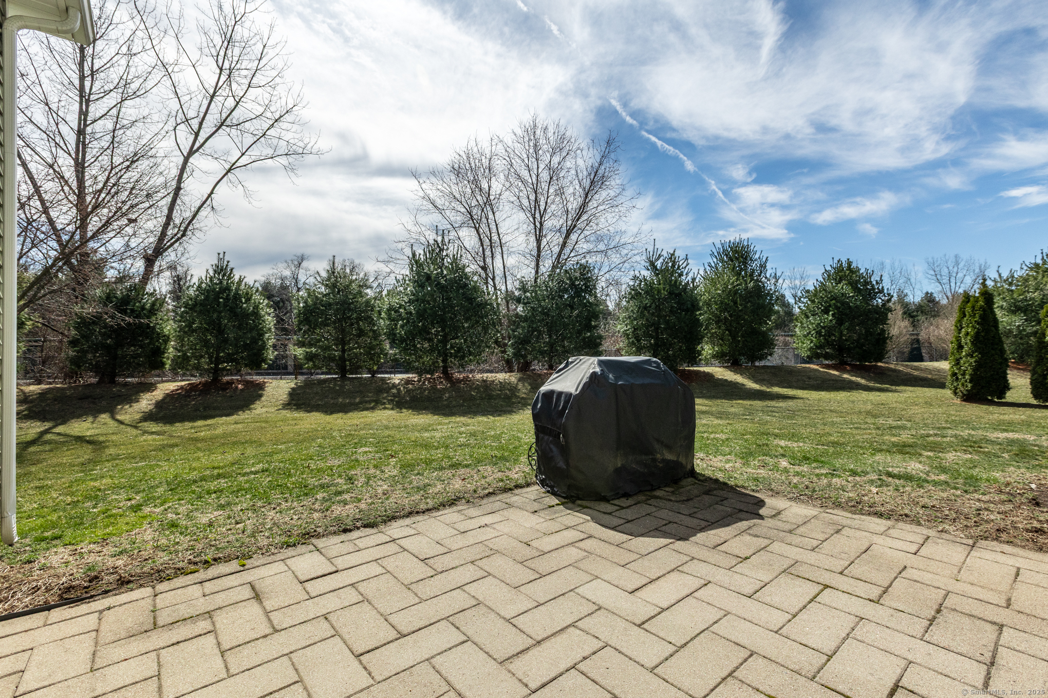 5 Christopher Court 5