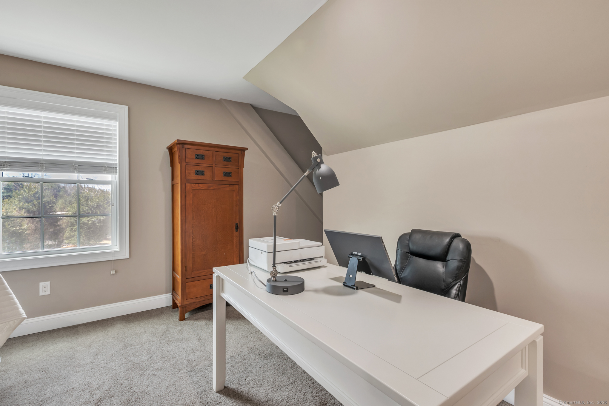 5 Christopher Court 5