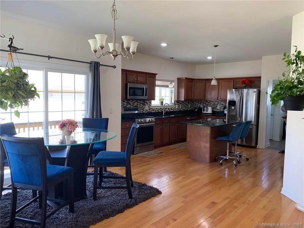 75 Windermere Village Road 75