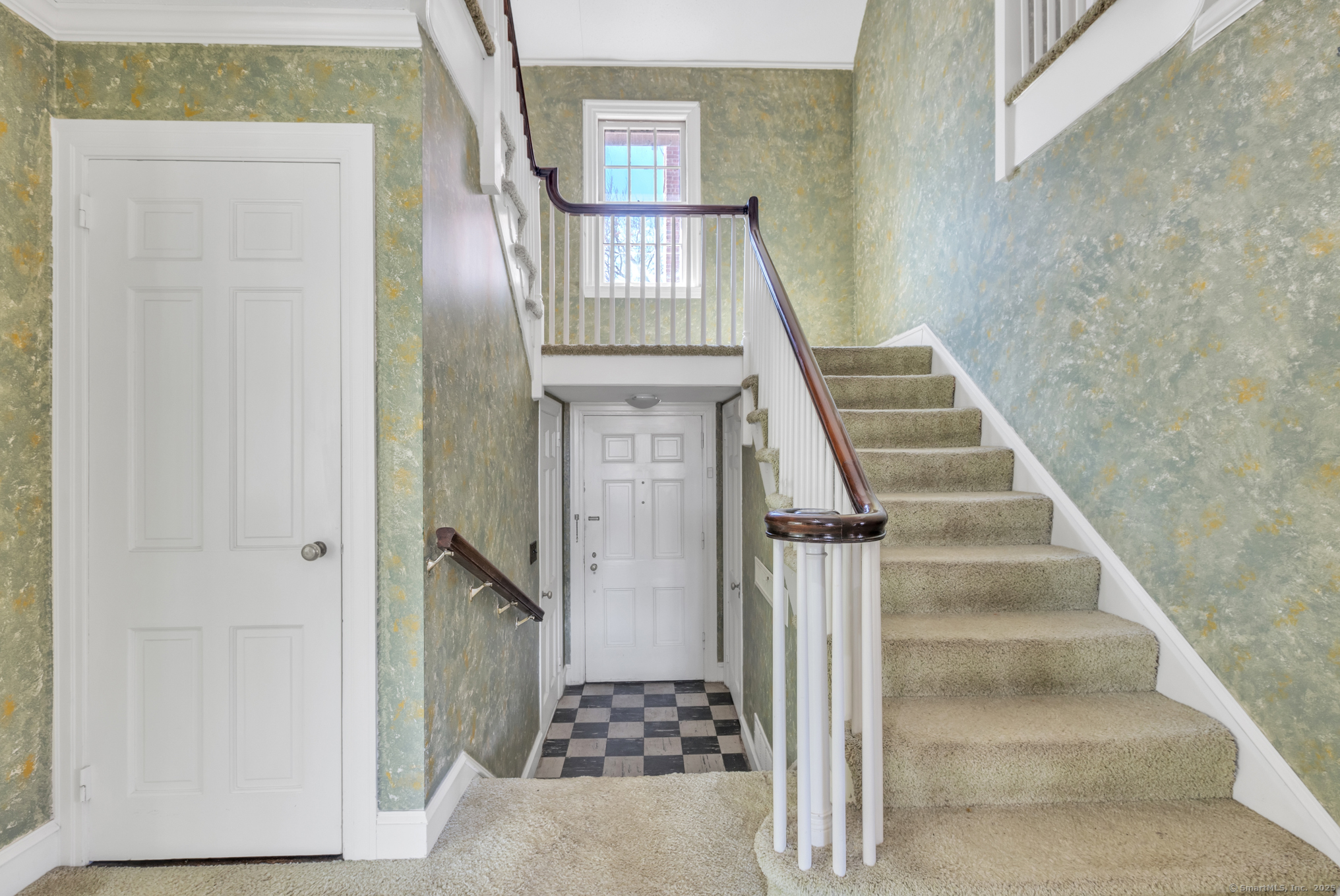 366 Bloomfield Avenue