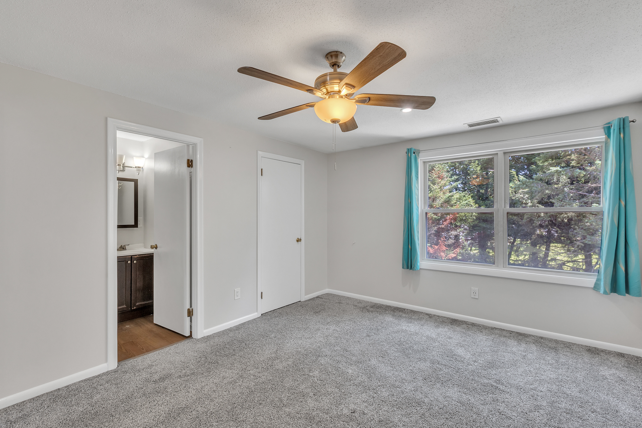 17 Saint Marc Circle B