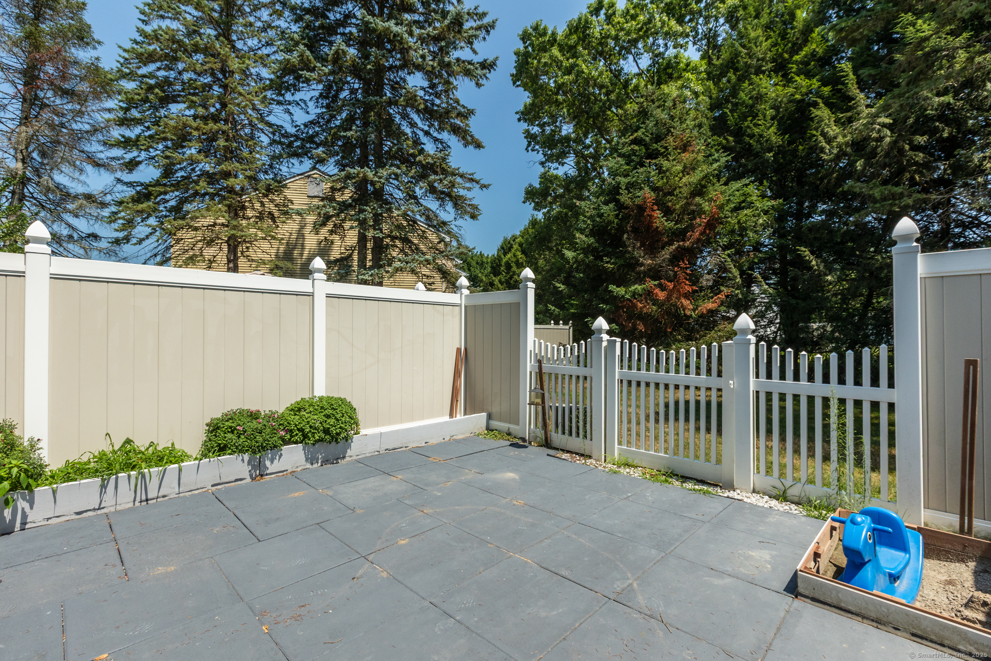 17 Saint Marc Circle B