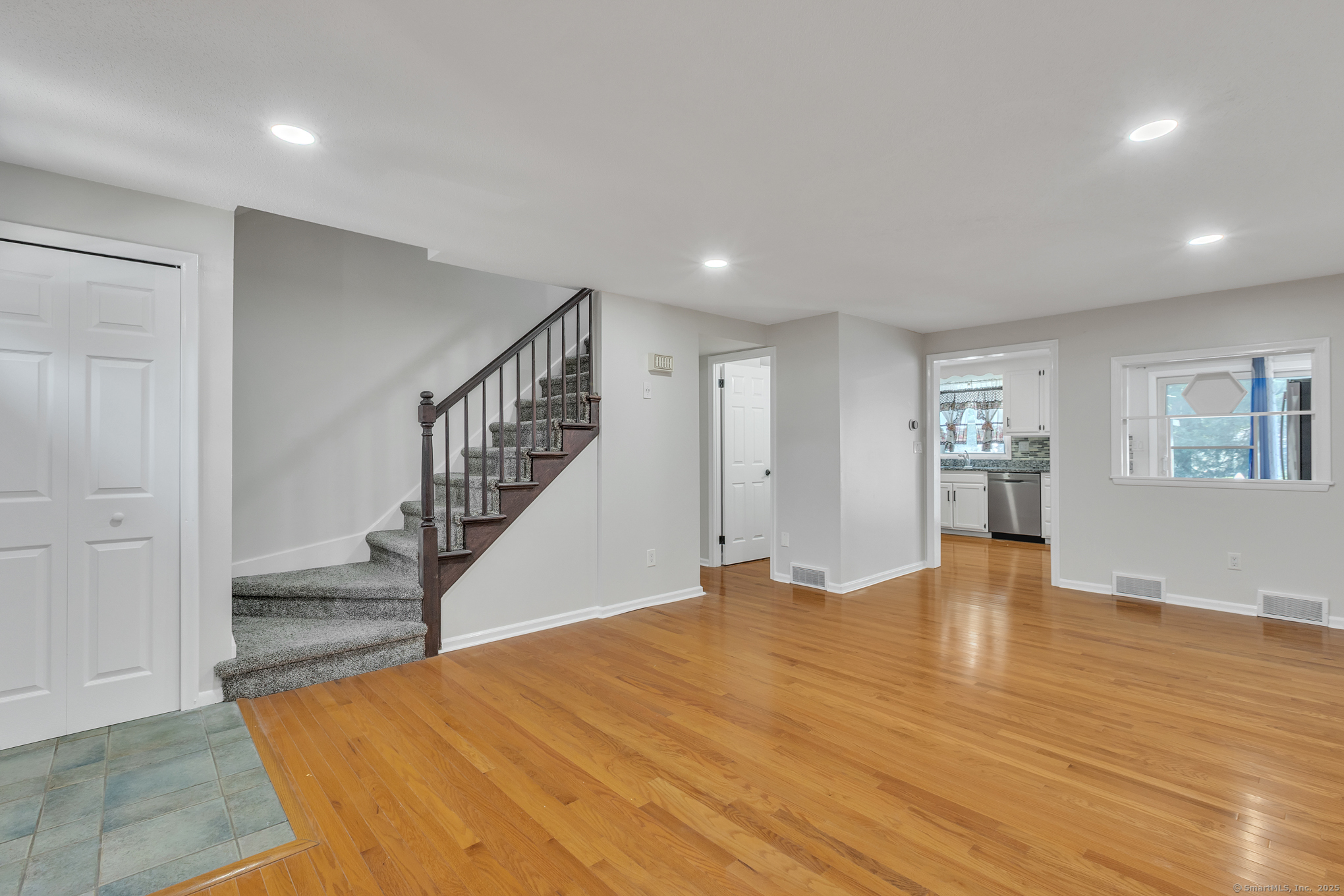 17 Saint Marc Circle B