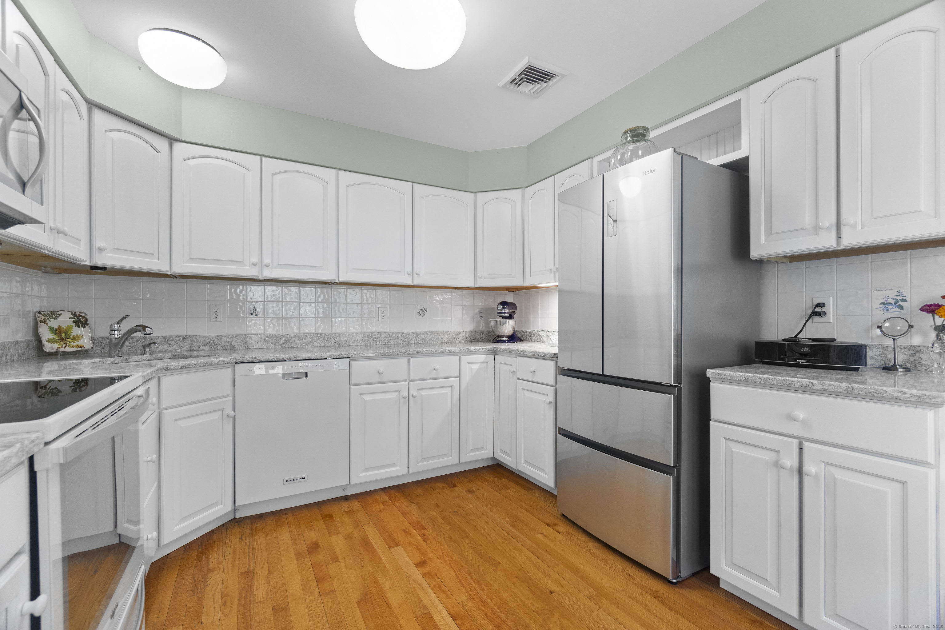233 High Meadow Lane