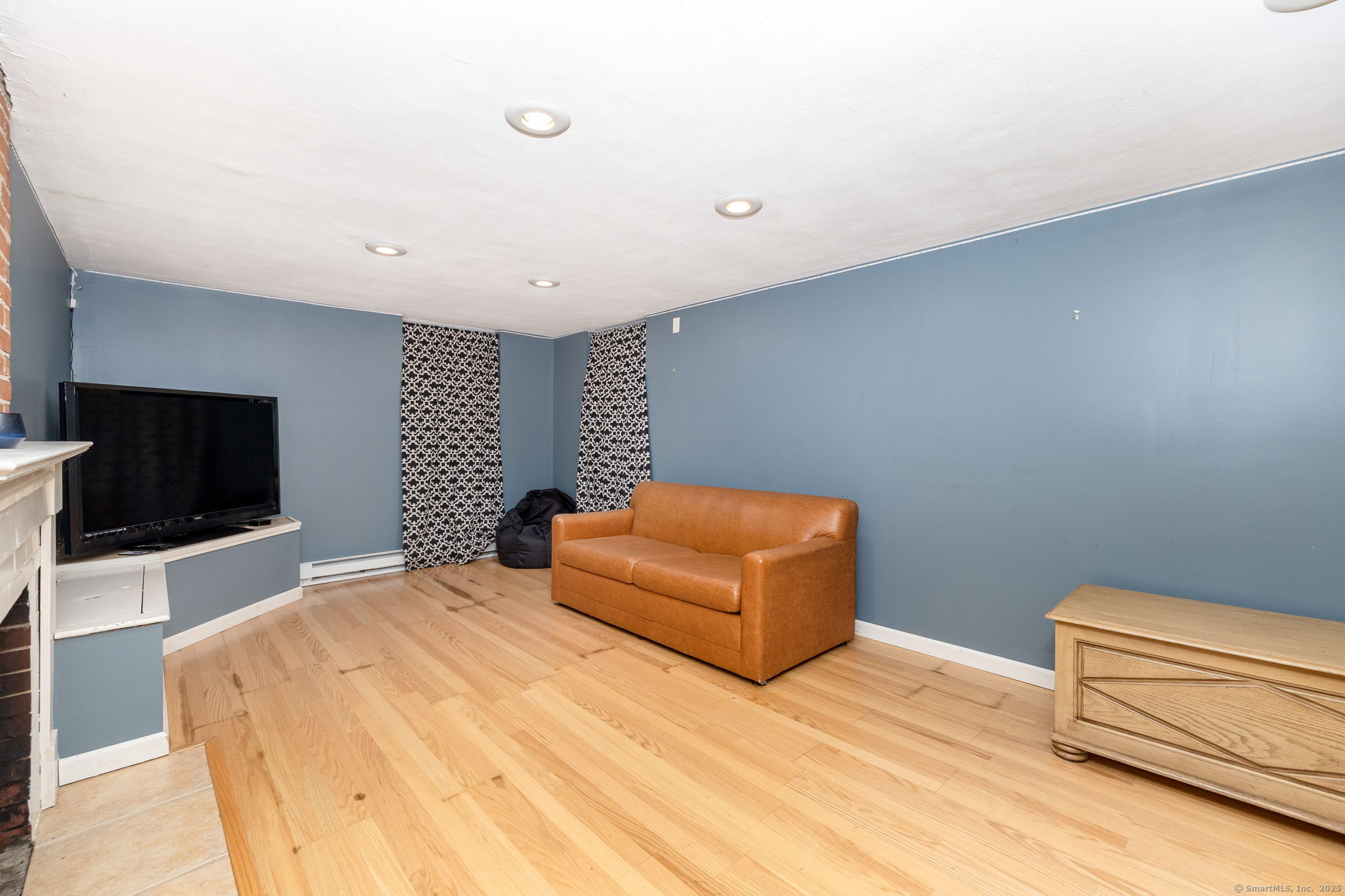 89 Longvue Drive