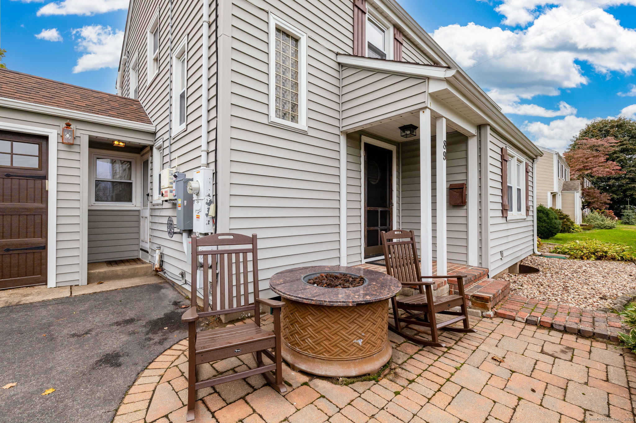 89 Longvue Drive