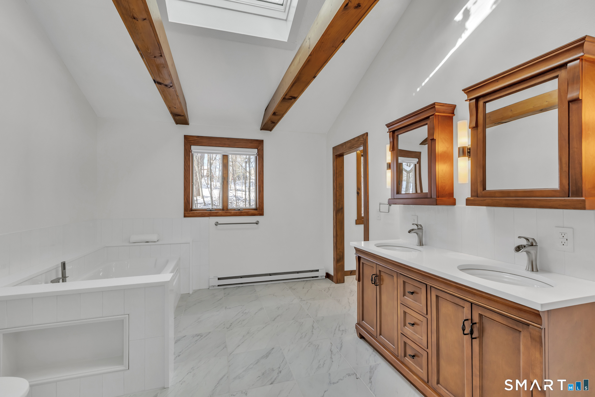 155 Diamond Ledge Road