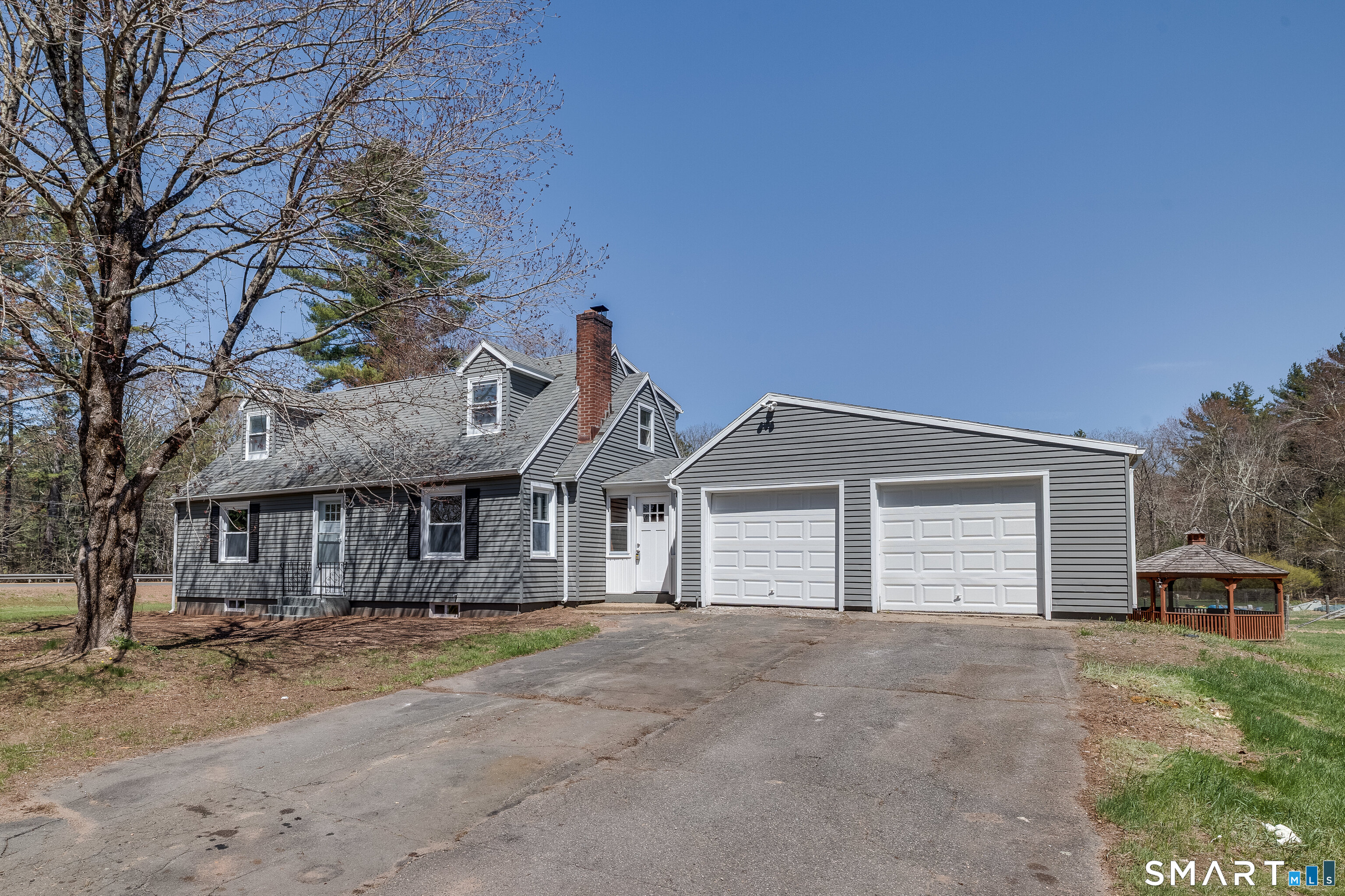 2 Pine Road
