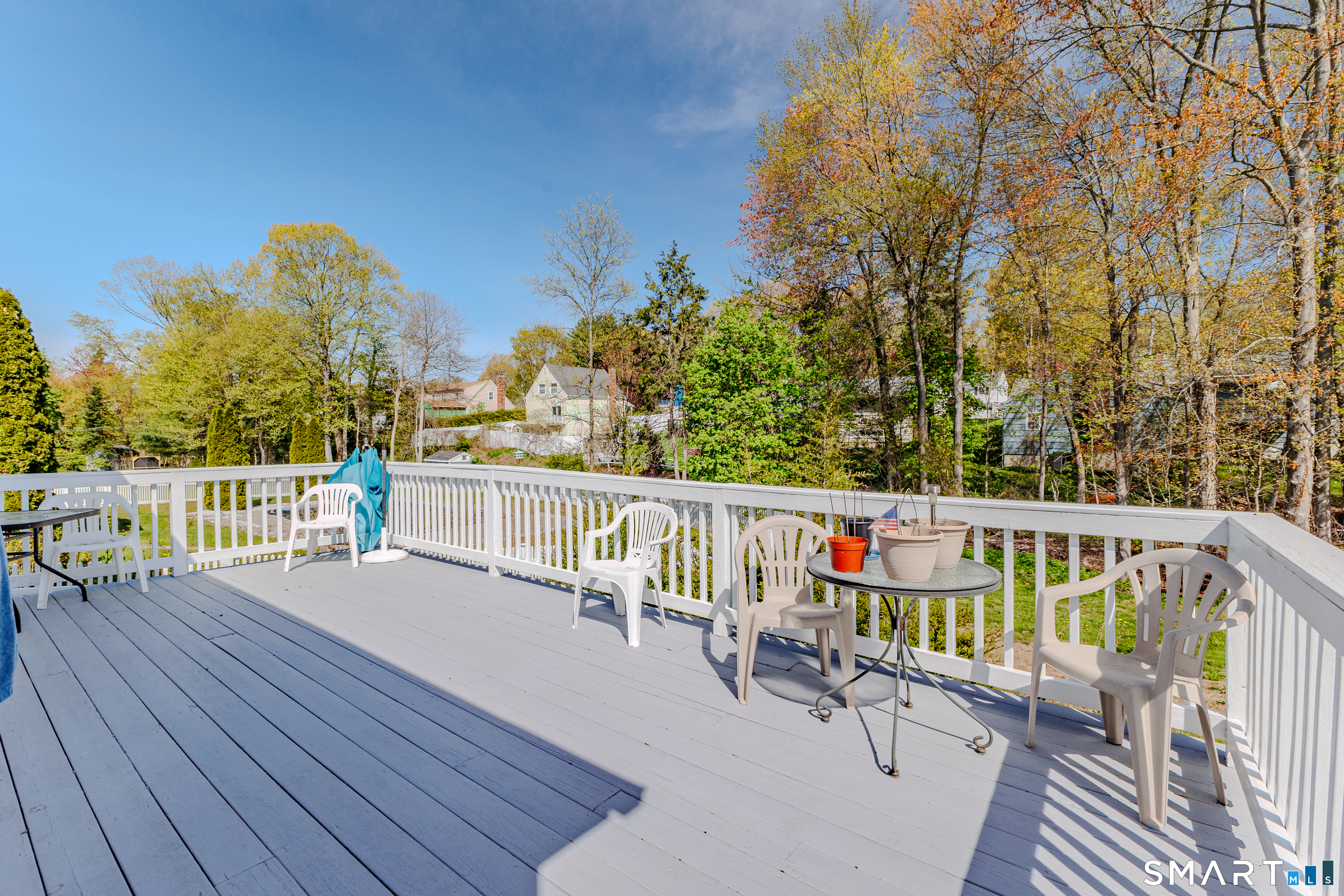 275 Country Lane