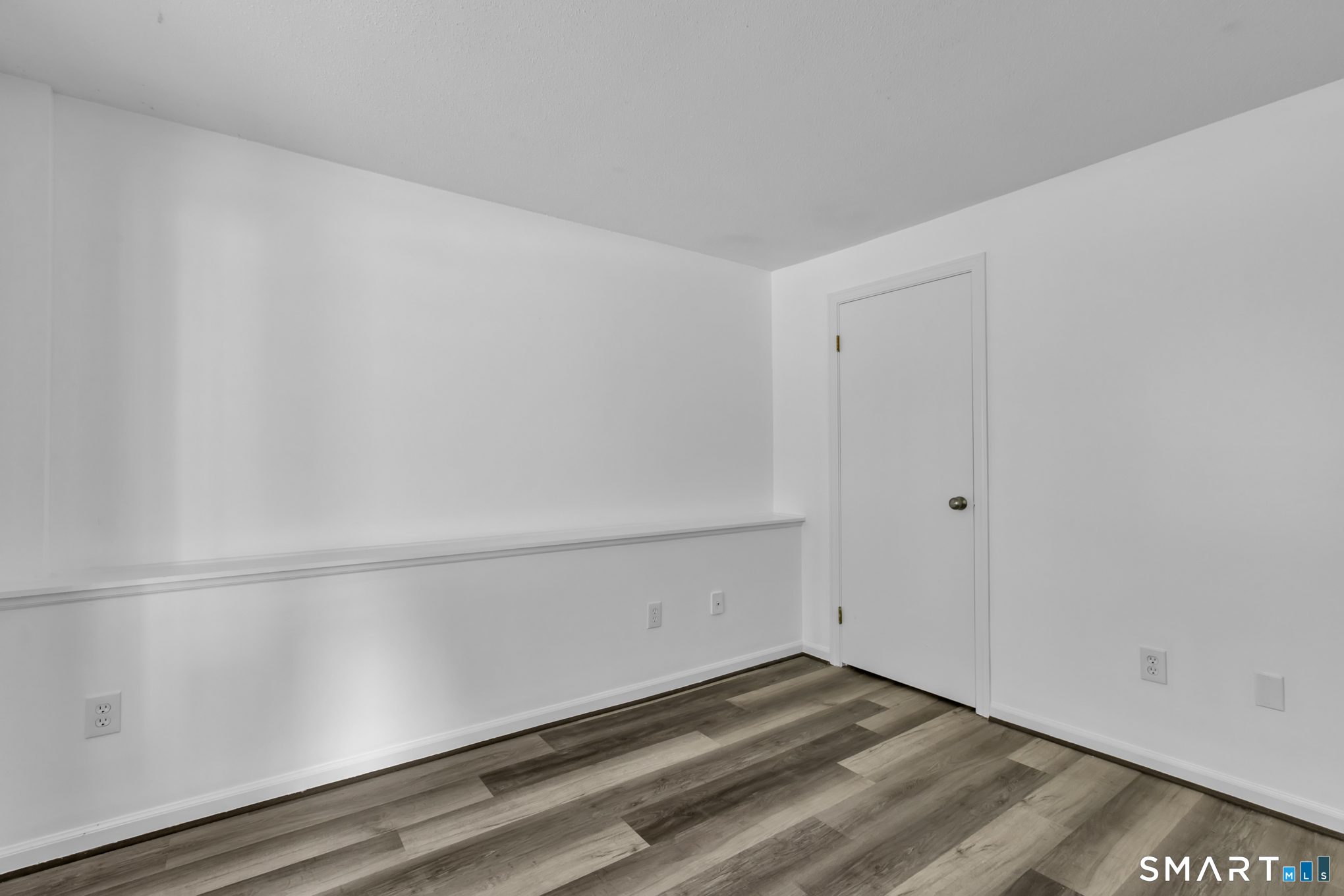 15 Cardinal Drive Unit: 15