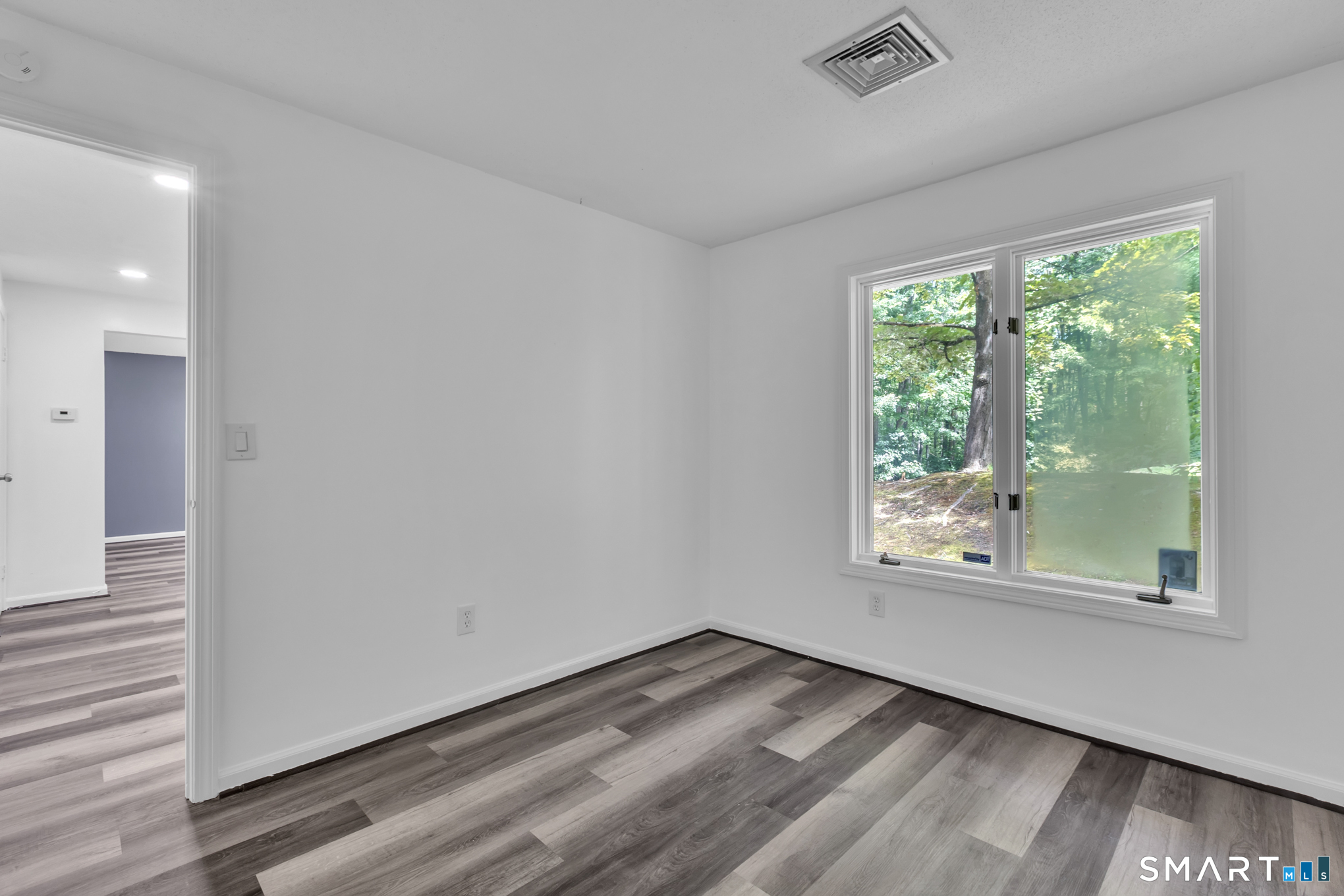 15 Cardinal Drive Unit: 15