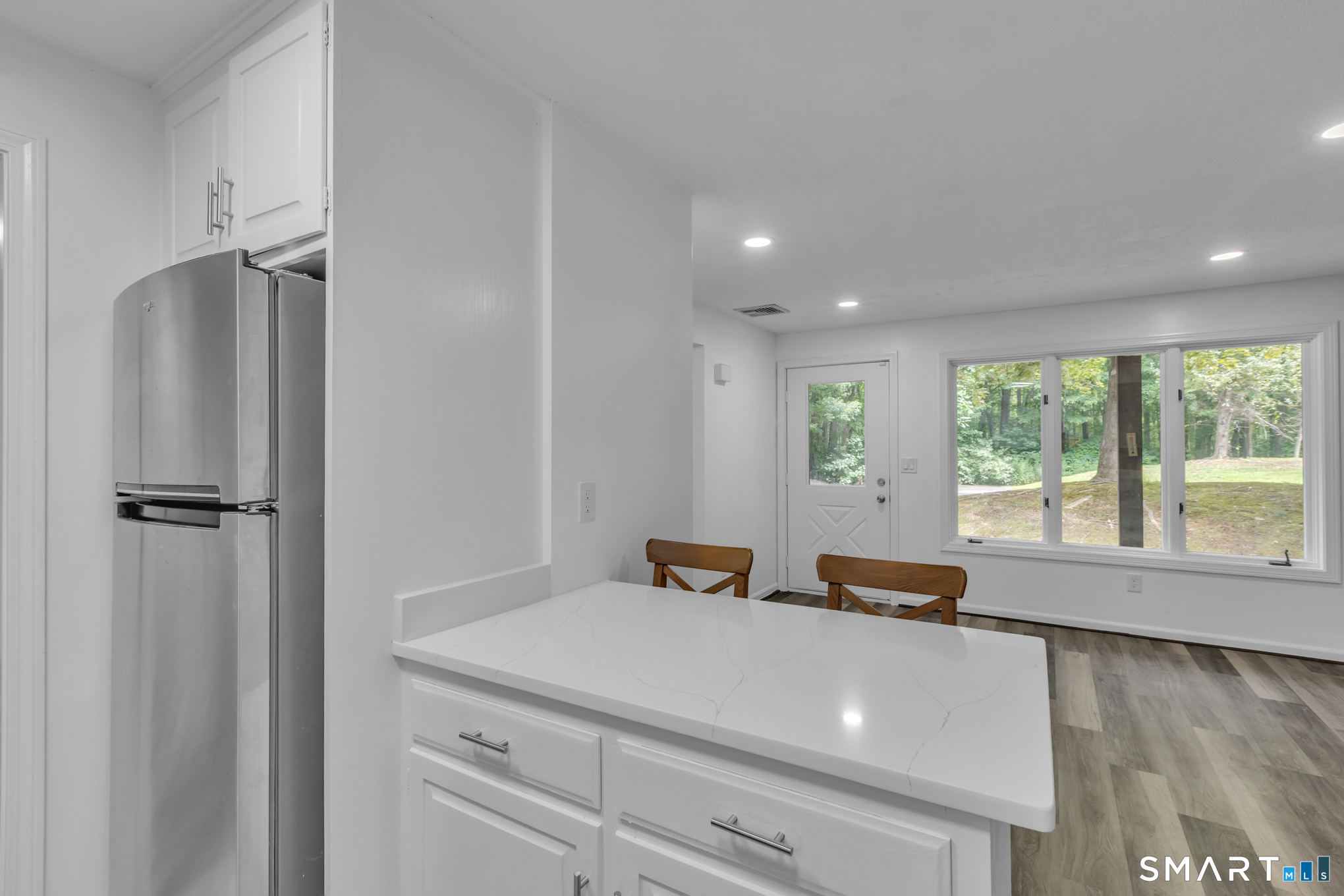 15 Cardinal Drive Unit: 15