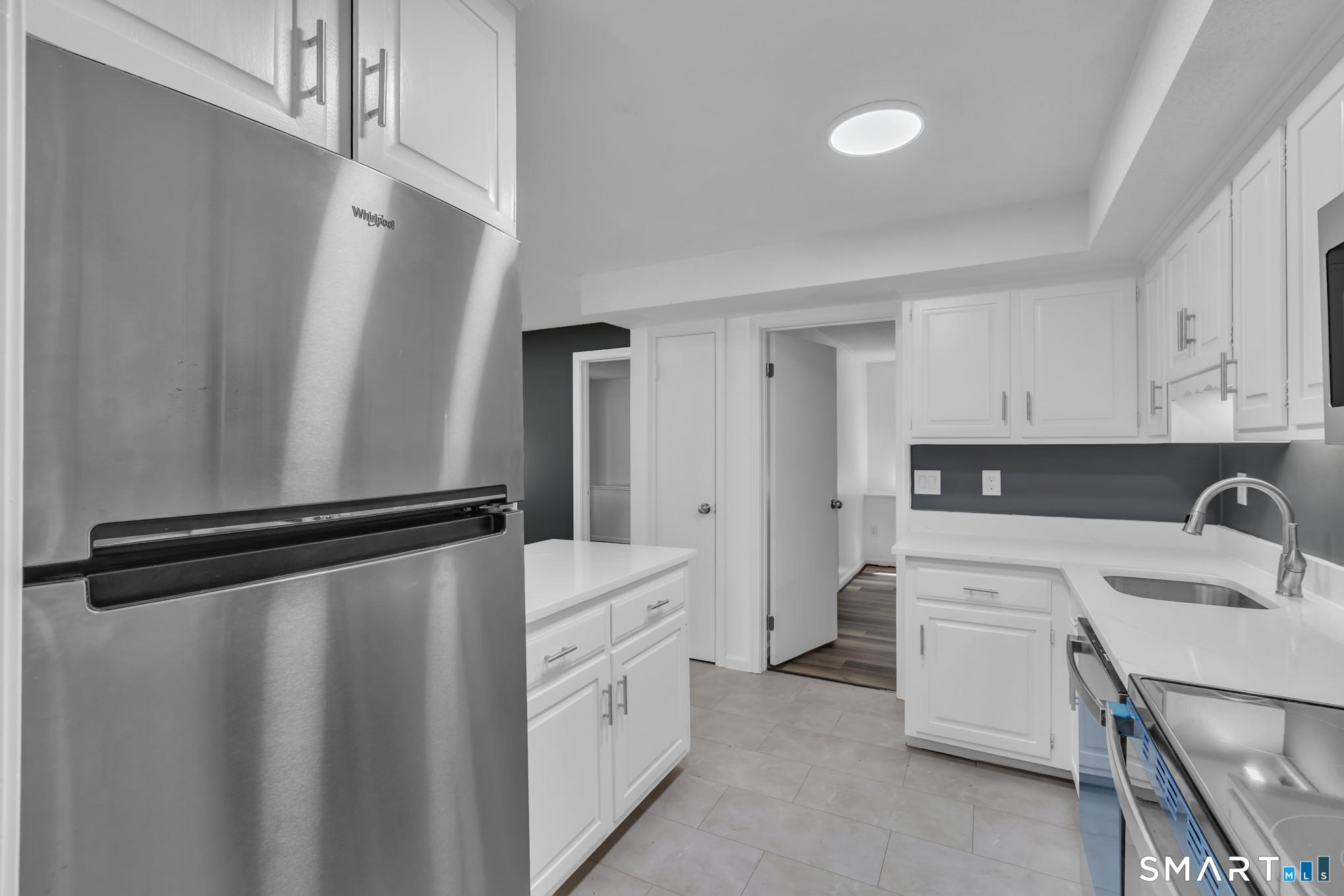 15 Cardinal Drive Unit: 15