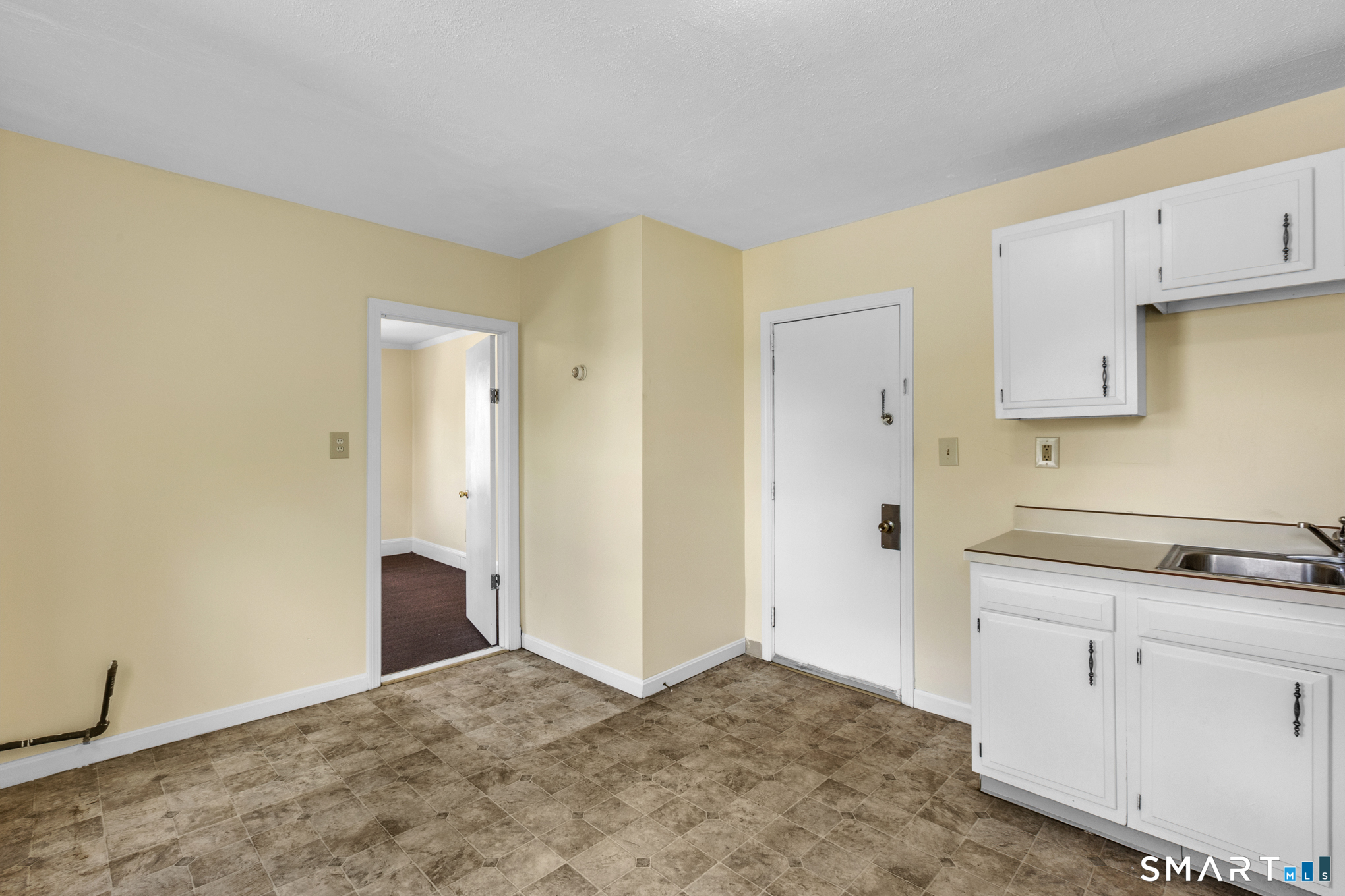 49 High Street Unit: B