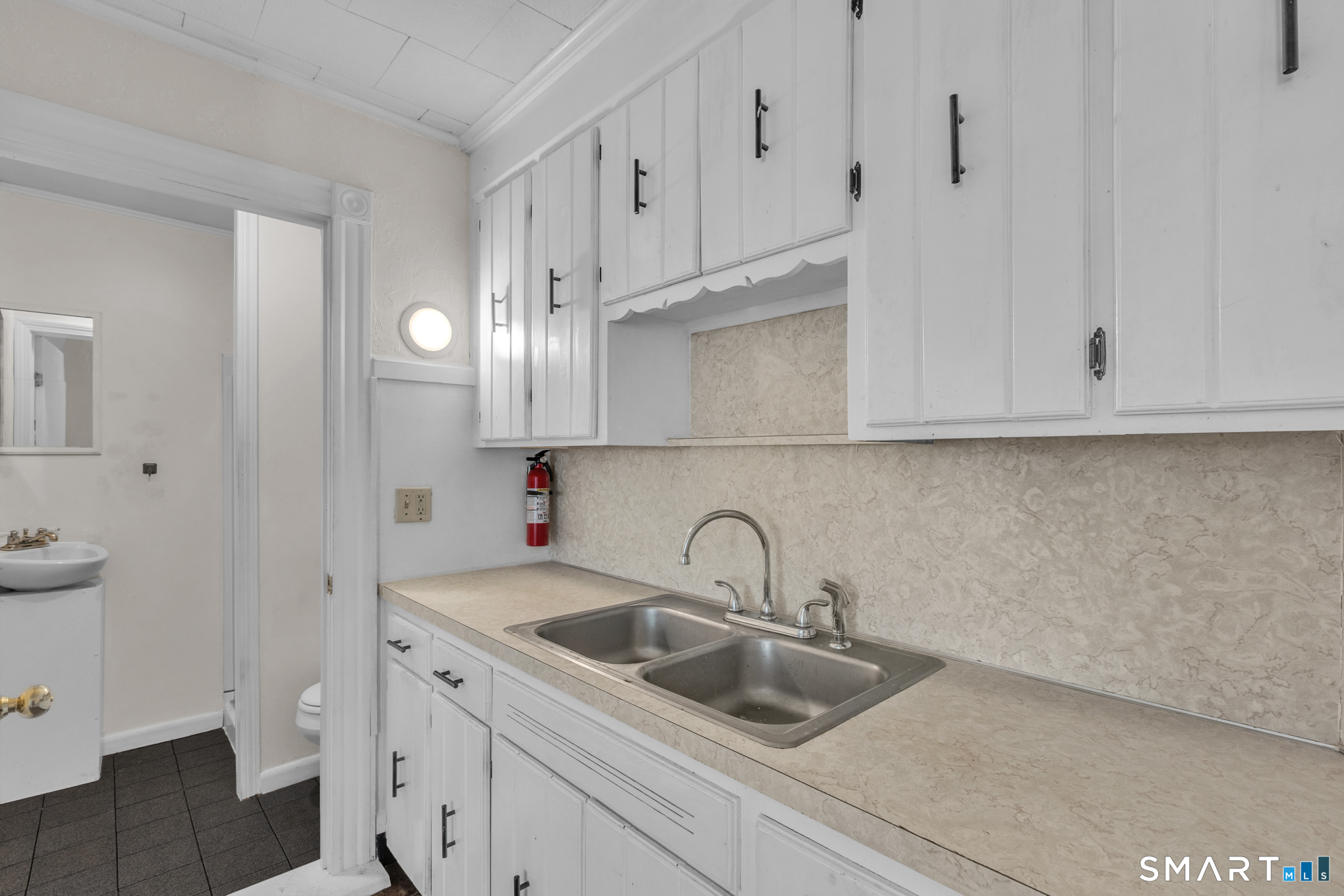 49 High Street Unit: C