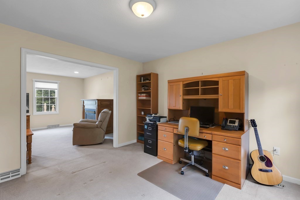 290 Ventura St