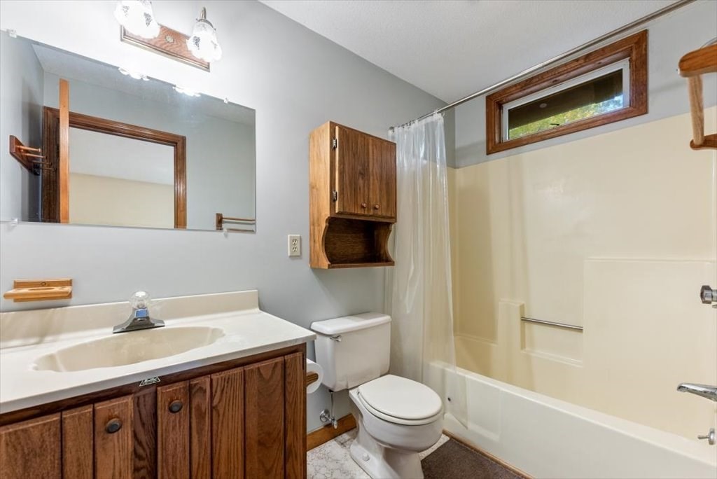 2172 Greenwich Rd