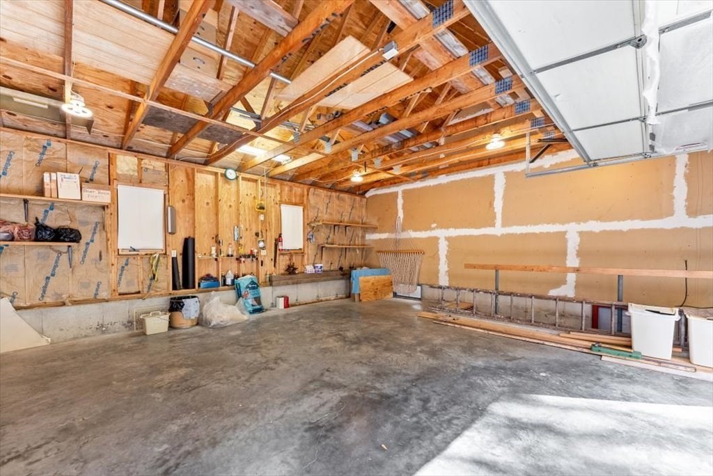 2172 Greenwich Rd