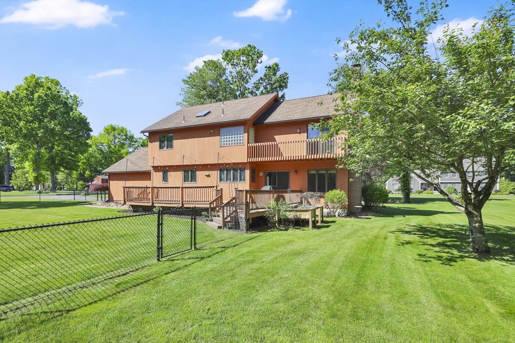 38 Evergreen Dr