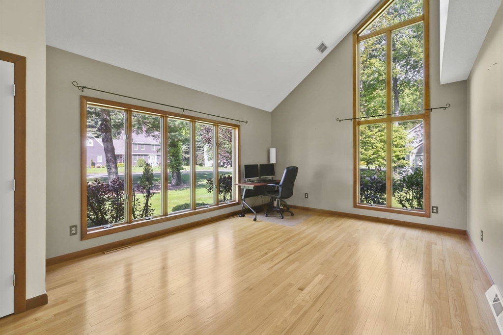 38 Evergreen Dr