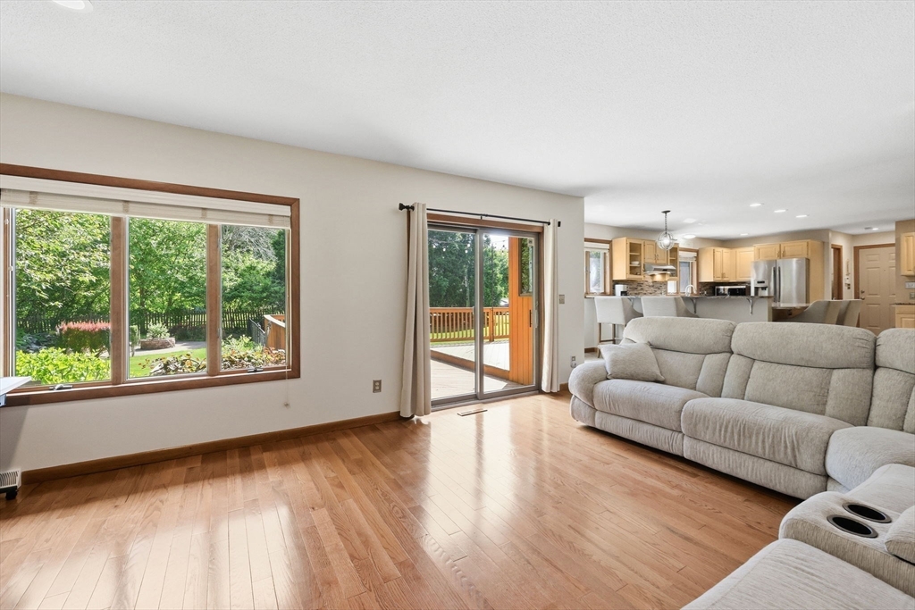 38 Evergreen Dr