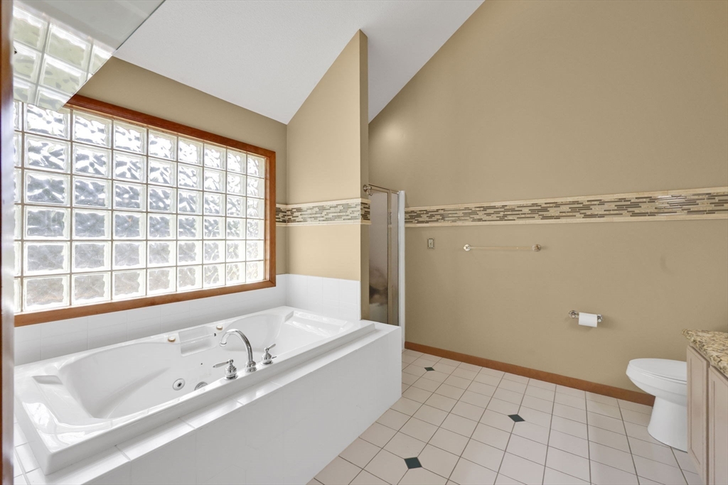 38 Evergreen Dr