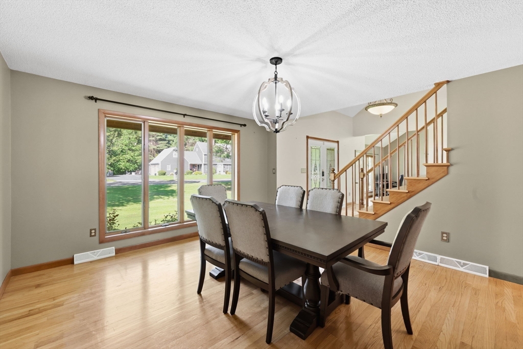 38 Evergreen Dr