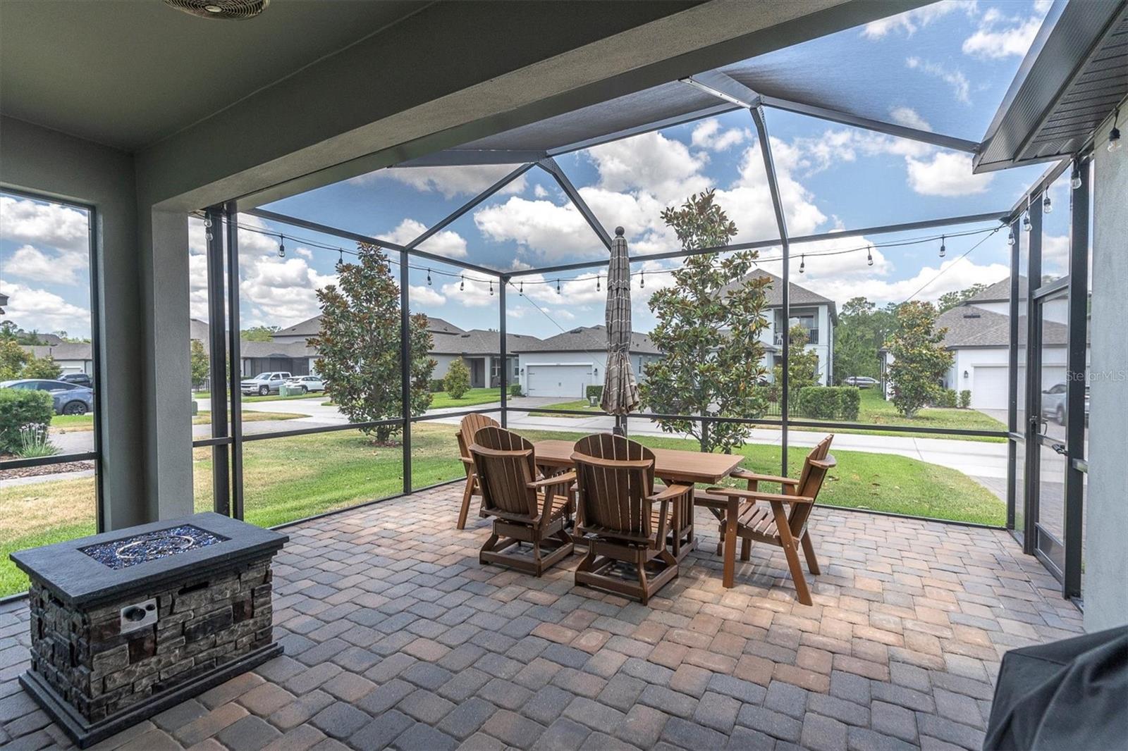 3885 VILLAMORE LN