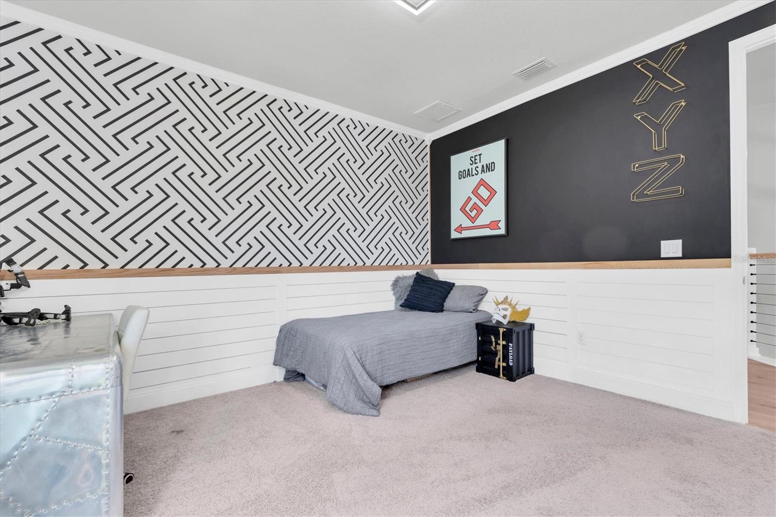 2641 WHITTLER BR