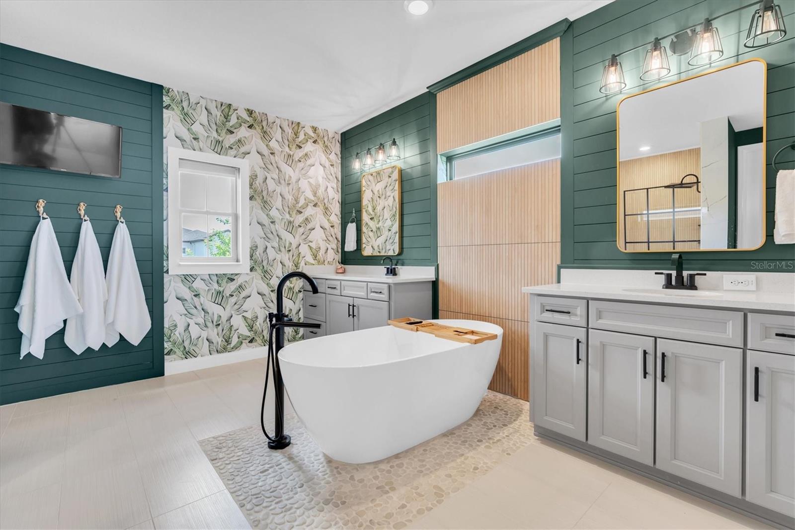 2641 WHITTLER BR