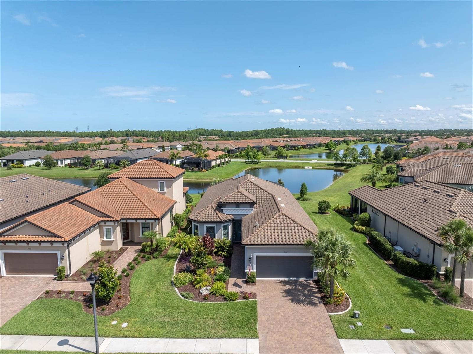 3167 FORSYTHIA DR