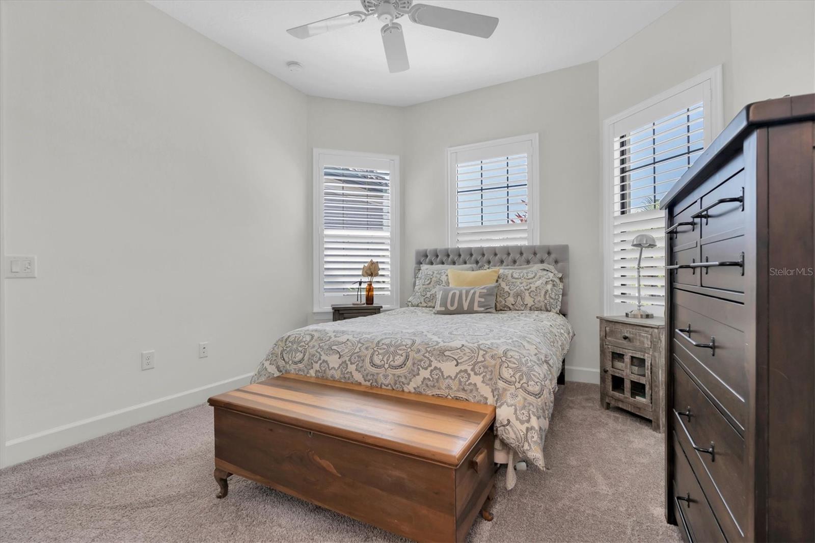 3167 FORSYTHIA DR