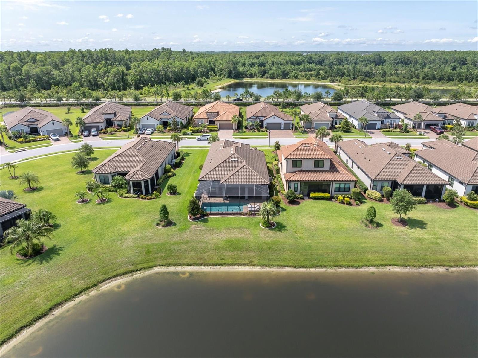 3167 FORSYTHIA DR