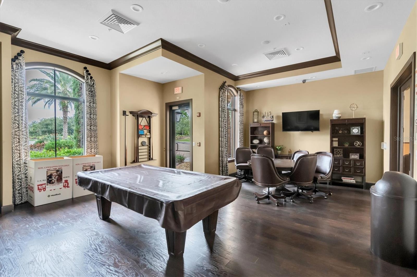 3167 FORSYTHIA DR