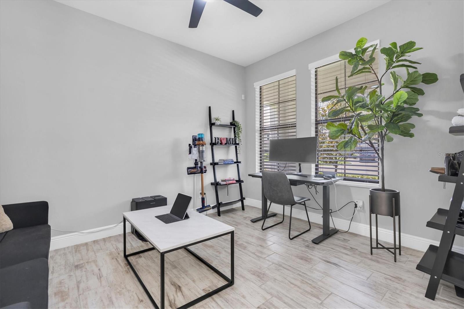 4012 BURDICK LOOP