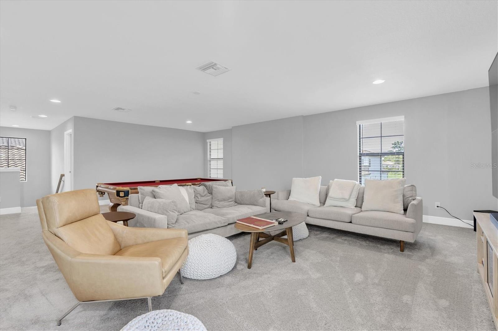 4012 BURDICK LOOP