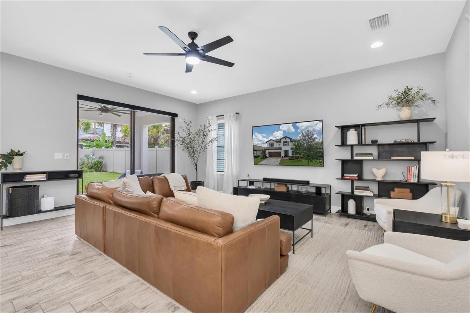 4012 BURDICK LOOP