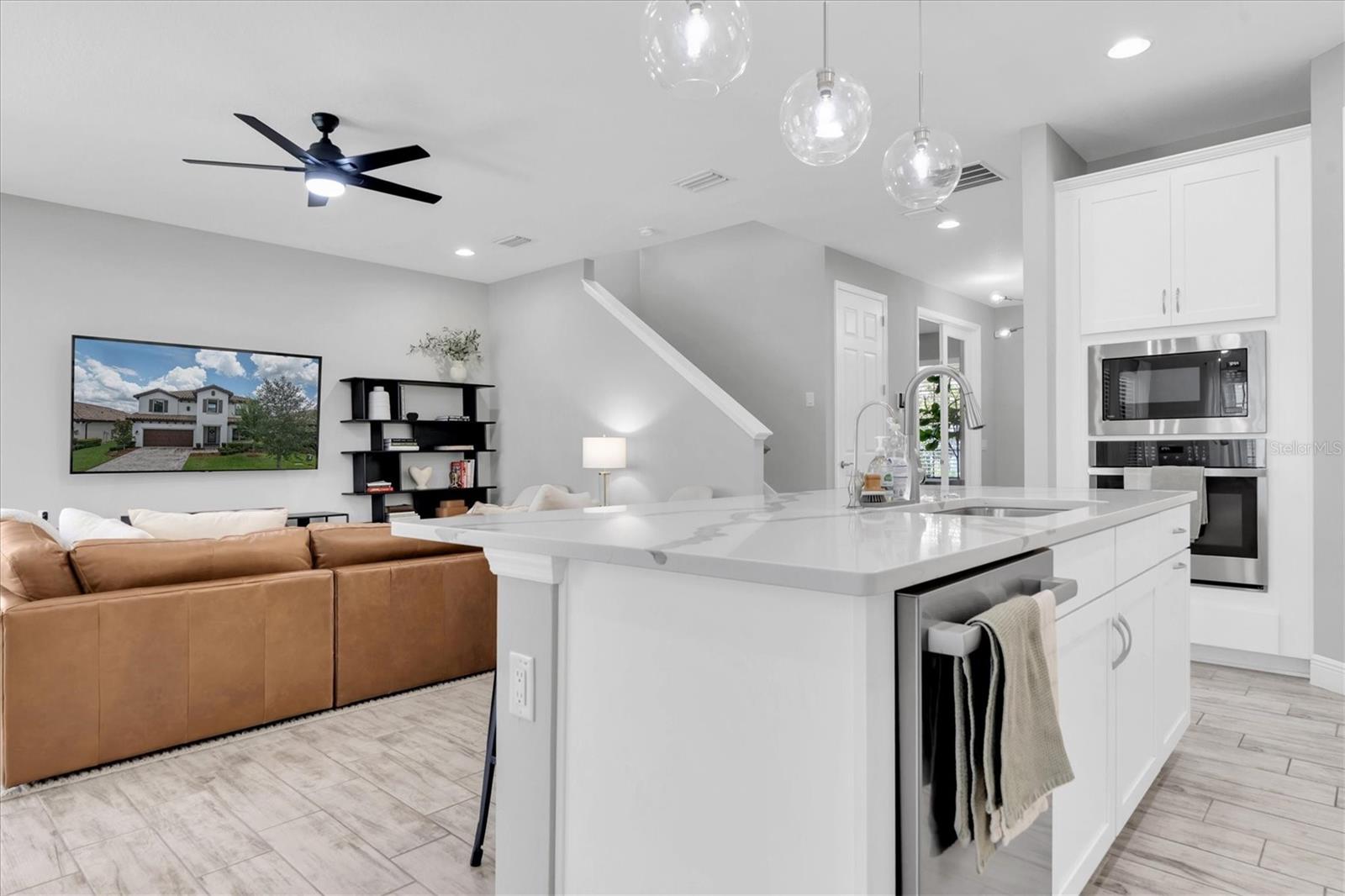 4012 BURDICK LOOP