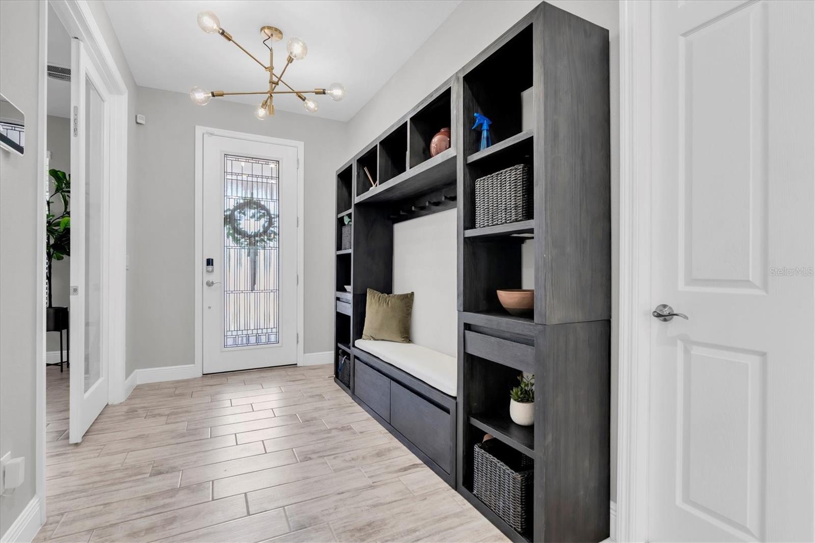 4012 BURDICK LOOP