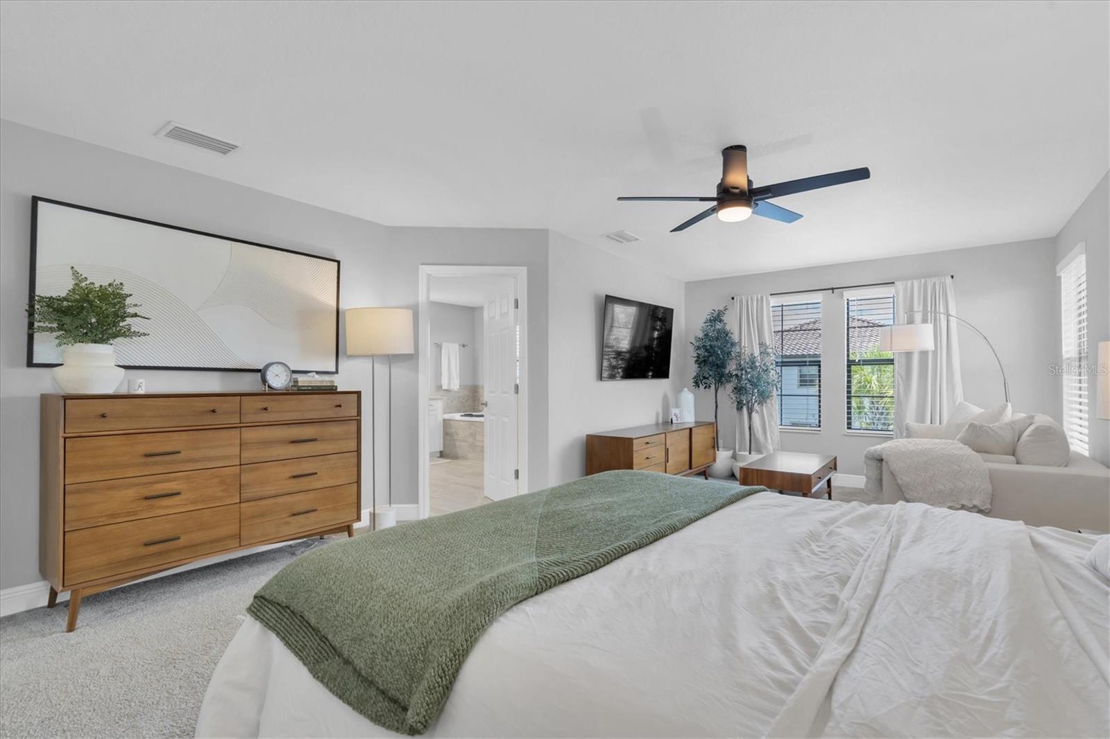 4012 BURDICK LOOP