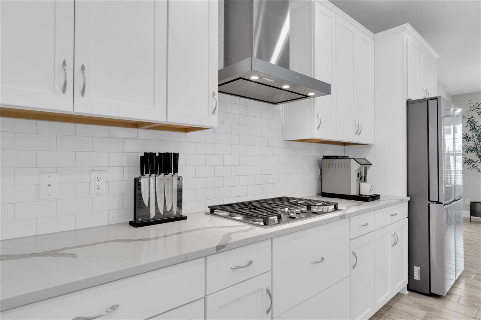 4012 BURDICK LOOP