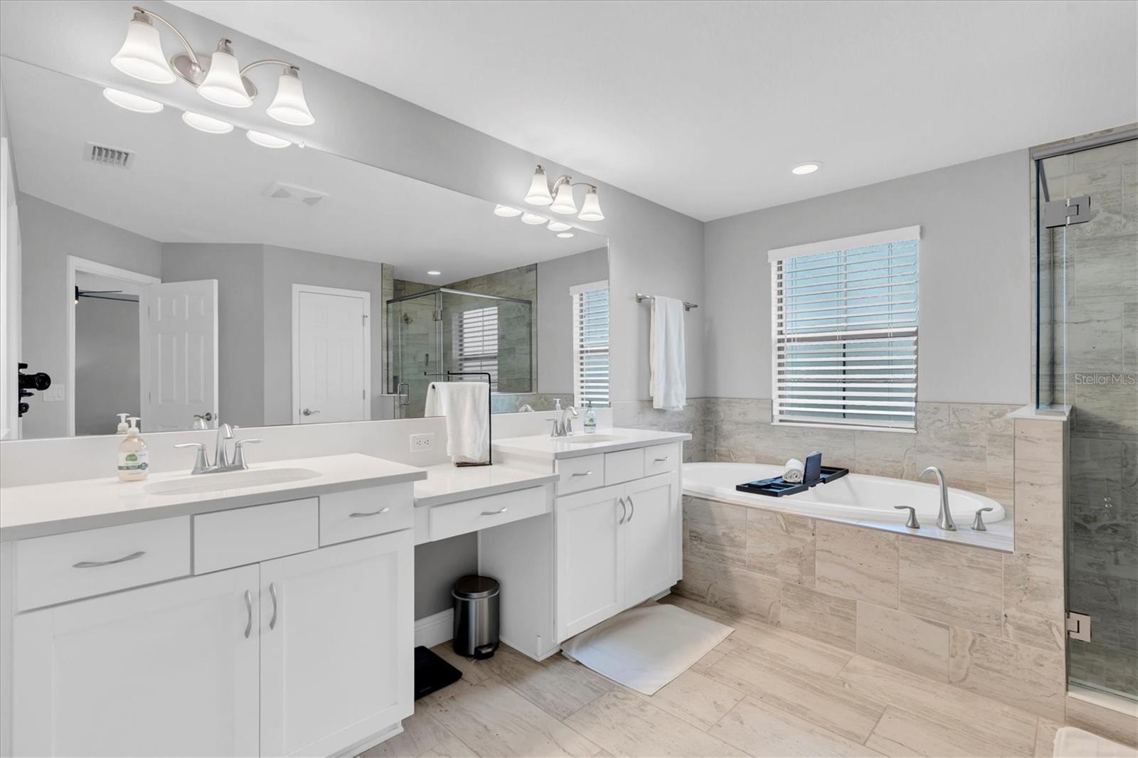 4012 BURDICK LOOP