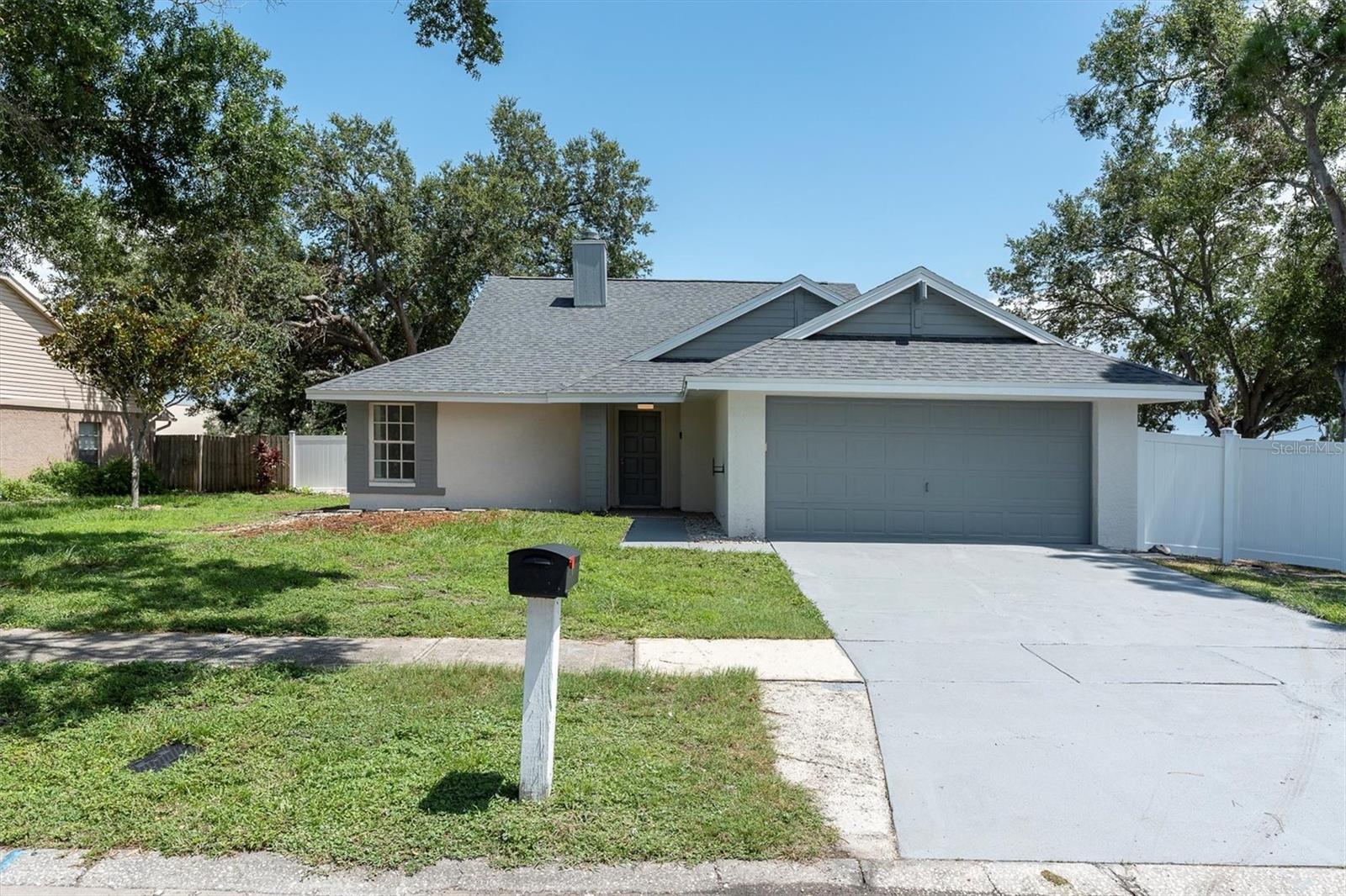 7001 HOLLOWELL DR