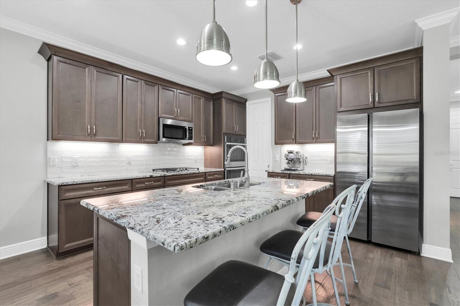 3832 VILLAMORE LN