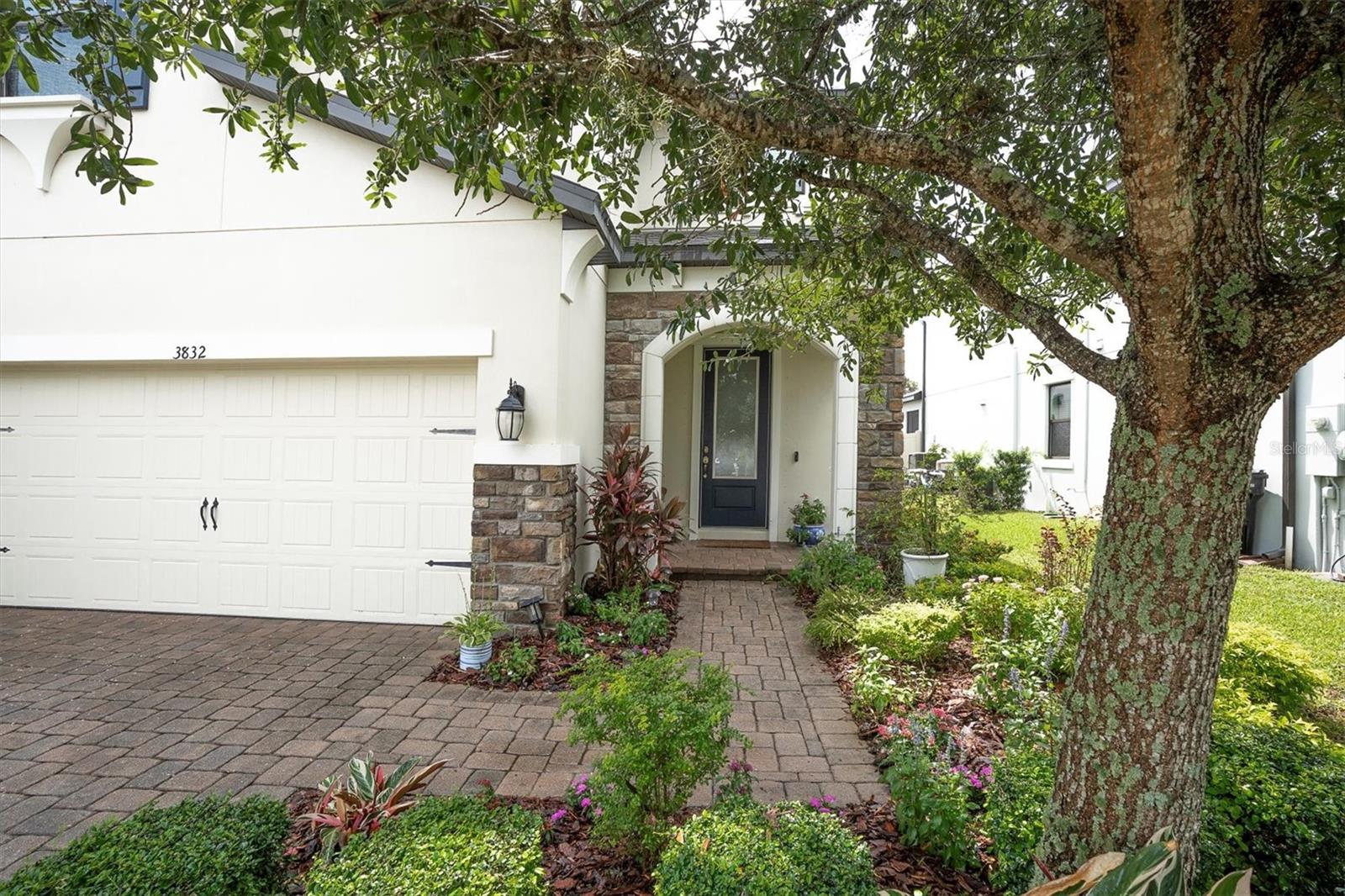 3832 VILLAMORE LN