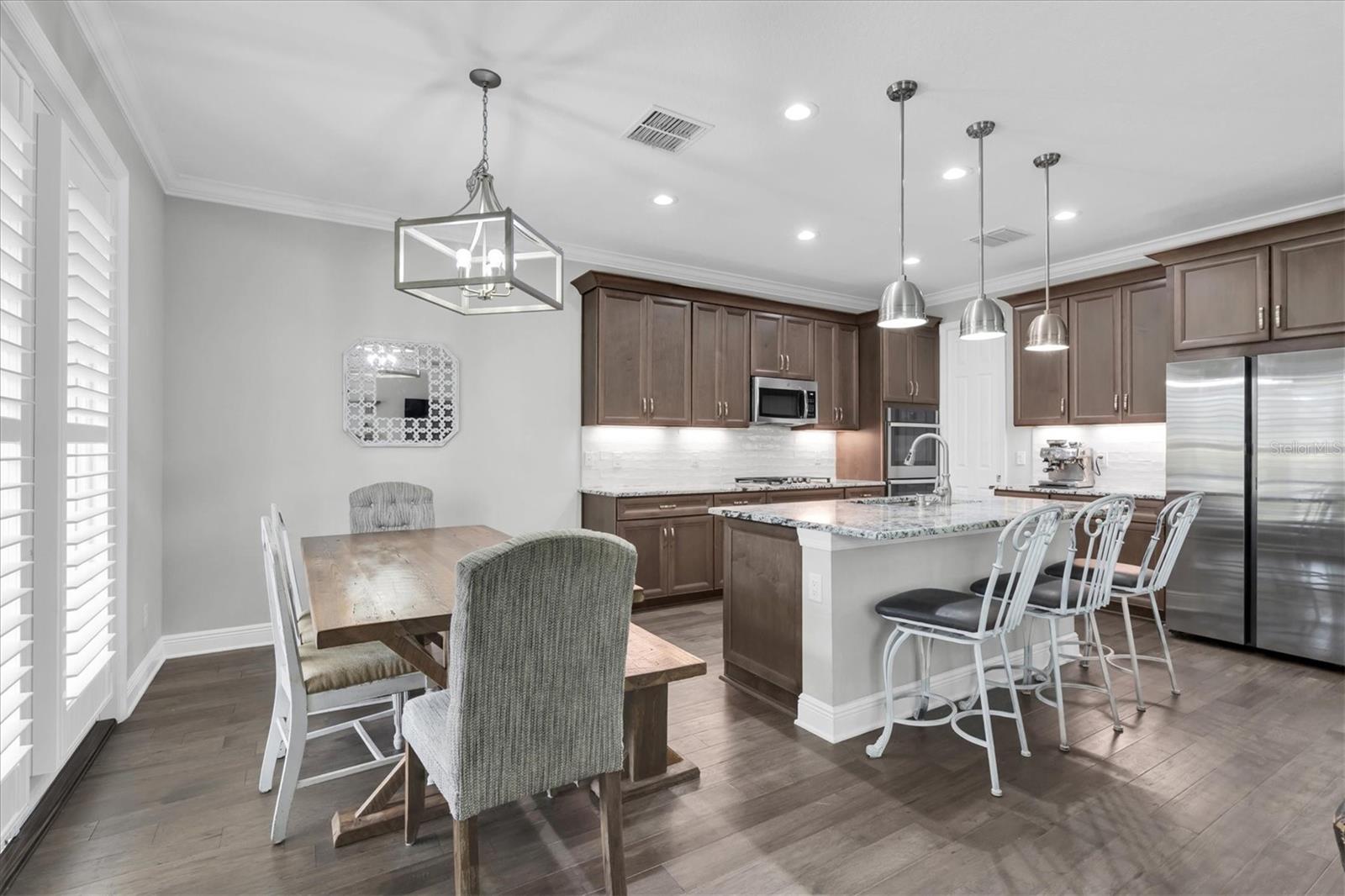 3832 VILLAMORE LN