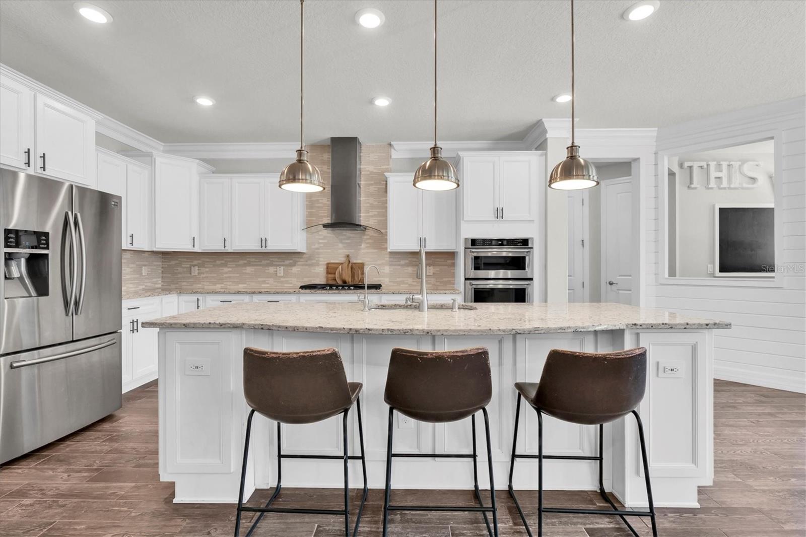 2516 WHITTLER BR