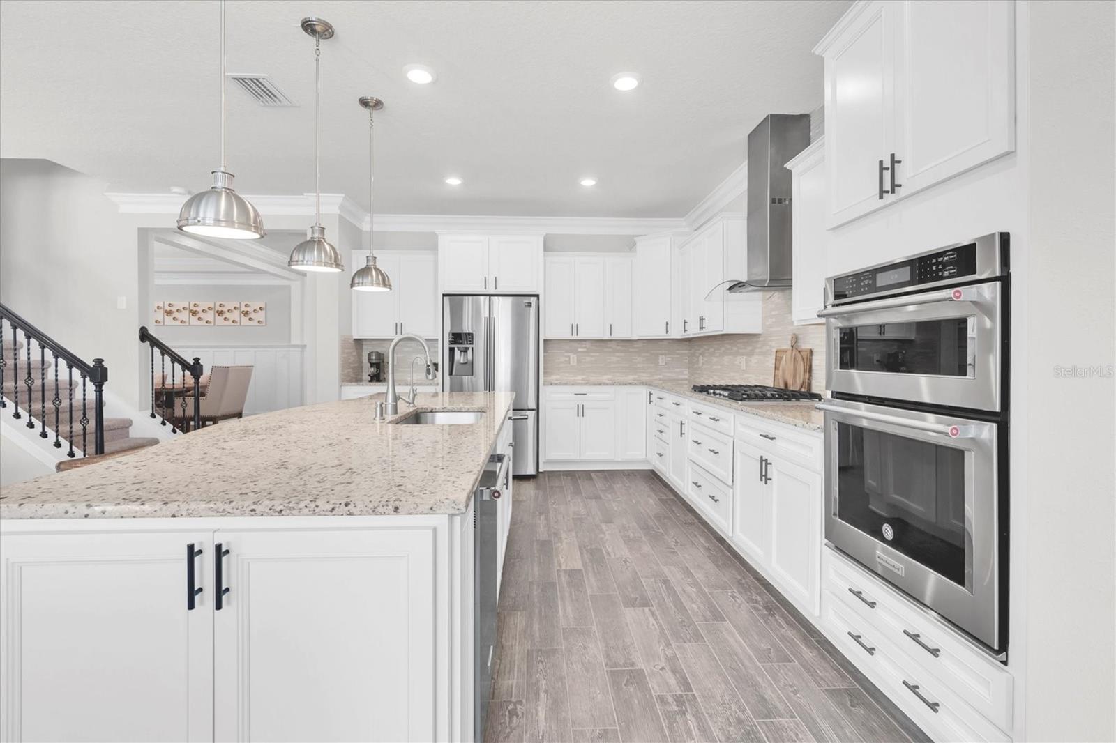2516 WHITTLER BR