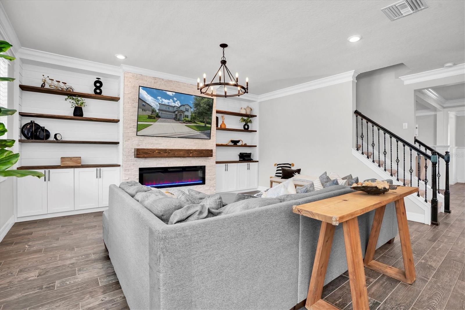 2516 WHITTLER BR