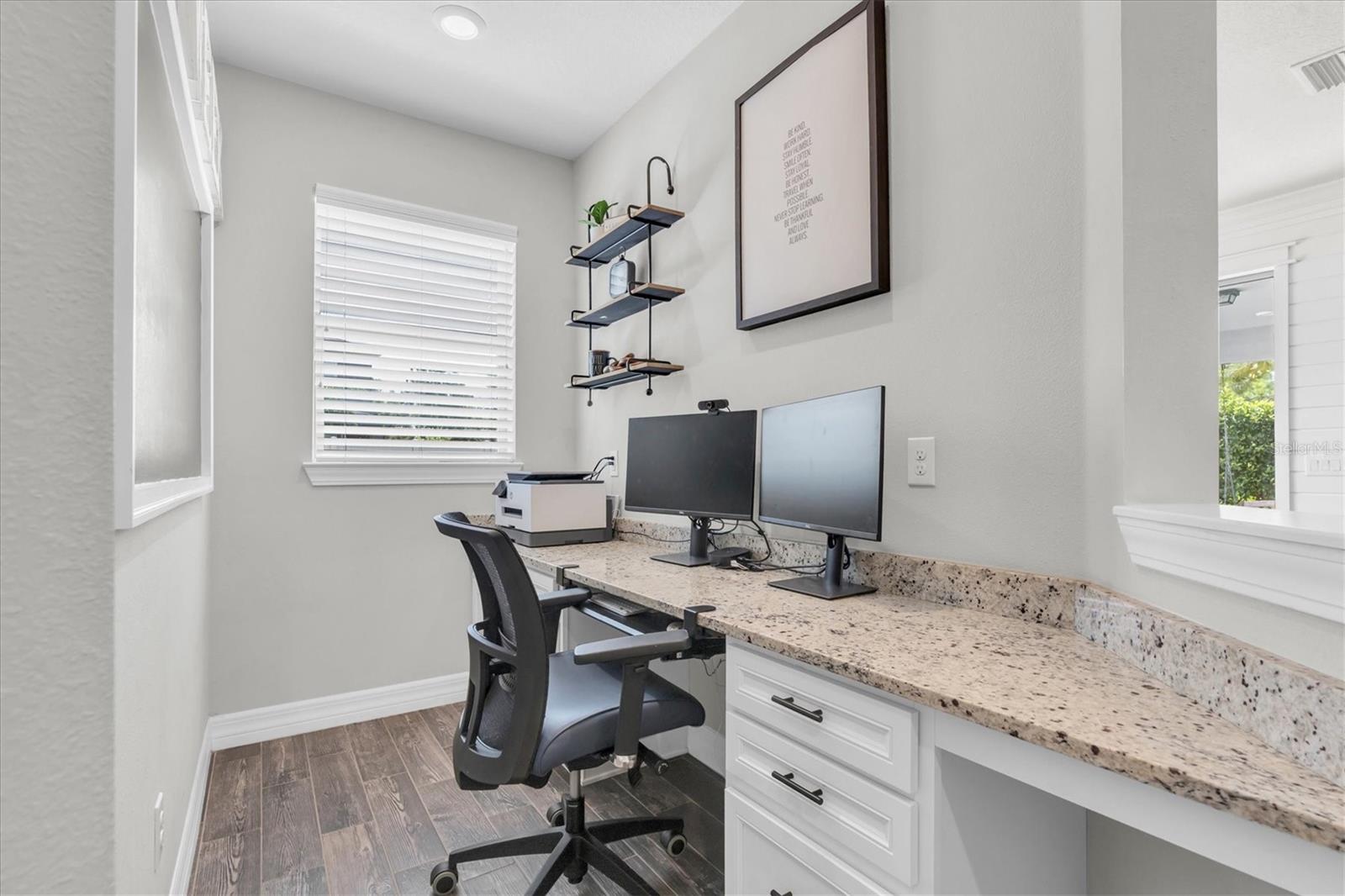 2516 WHITTLER BR